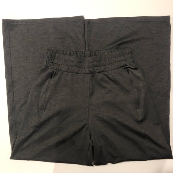 Puma Cloudspun Wide Leg Pants Charcoal Color Womens size Small - Picture 4 of 5